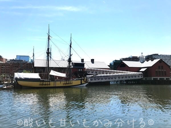 ボストン茶会事件の博物館と船