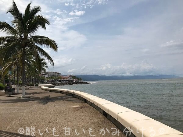 海岸沿い遊歩道マレコン（Malecon）