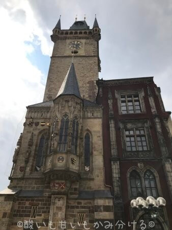 プラハ旧市庁舎の時計塔
