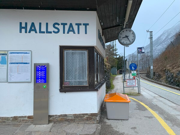 ハルシュタット駅（Hallstatt Bahnhof)