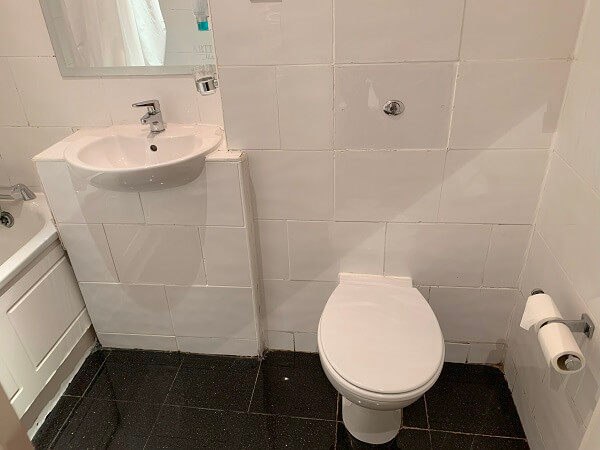 アットーホテル（Artto Hotel Glasgow）トイレ