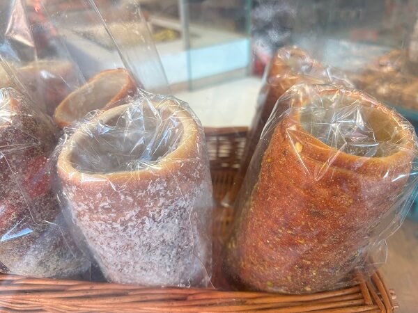 クルトゥーシュ・カラーチ（Kürtőskalács）