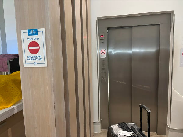 Atrium Fashion Hotel部屋へ向かうエレベーター