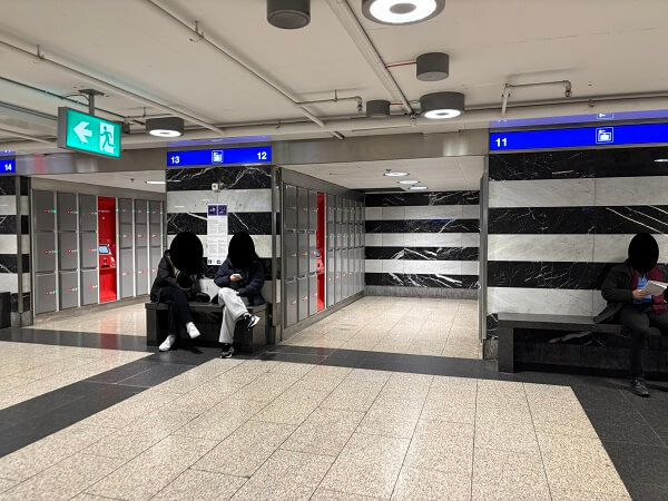 チューリッヒ中央駅構内地下階(地下1階)にあるロッカー