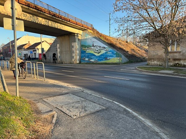 トカイ駅から中心地へ向かう道中の風景