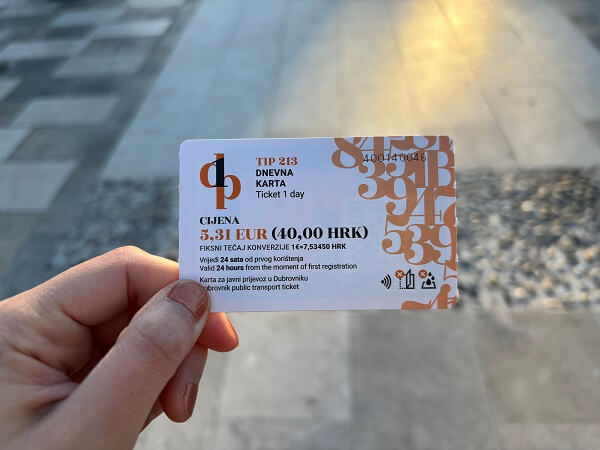 ドブロブニクパスで取得した5.31ユーロ記載の市内バス24時間利用チケット